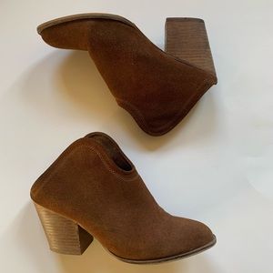 Chinese Laundry Kelso Mule